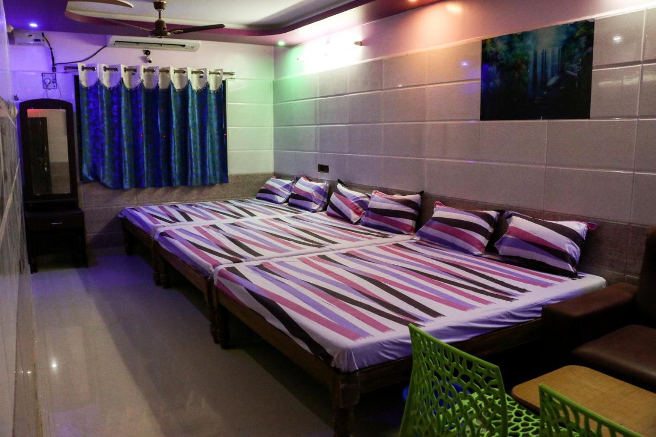 Sri Priya Lodge Dharmapuri Экстерьер фото