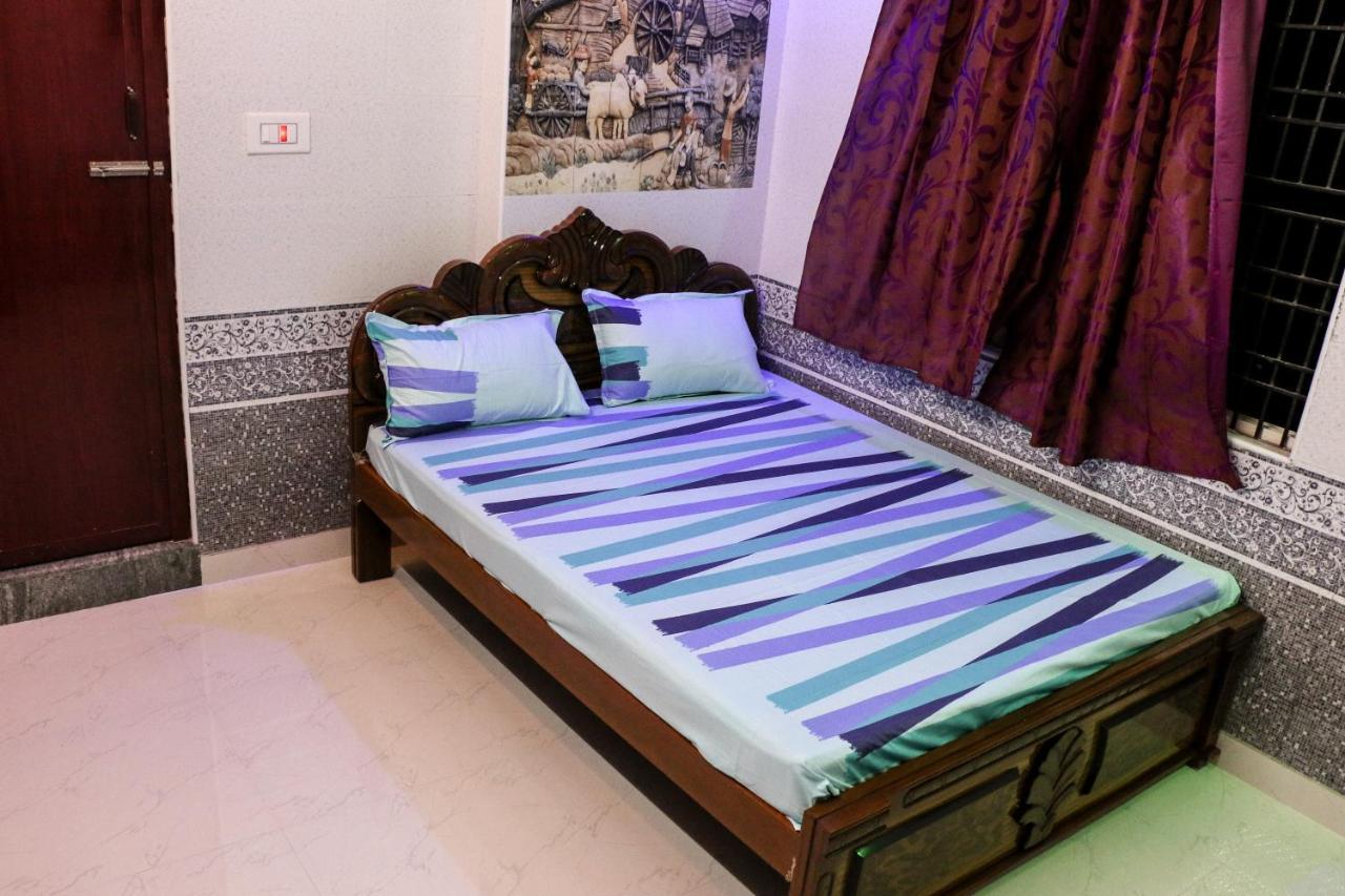 Sri Priya Lodge Dharmapuri Экстерьер фото