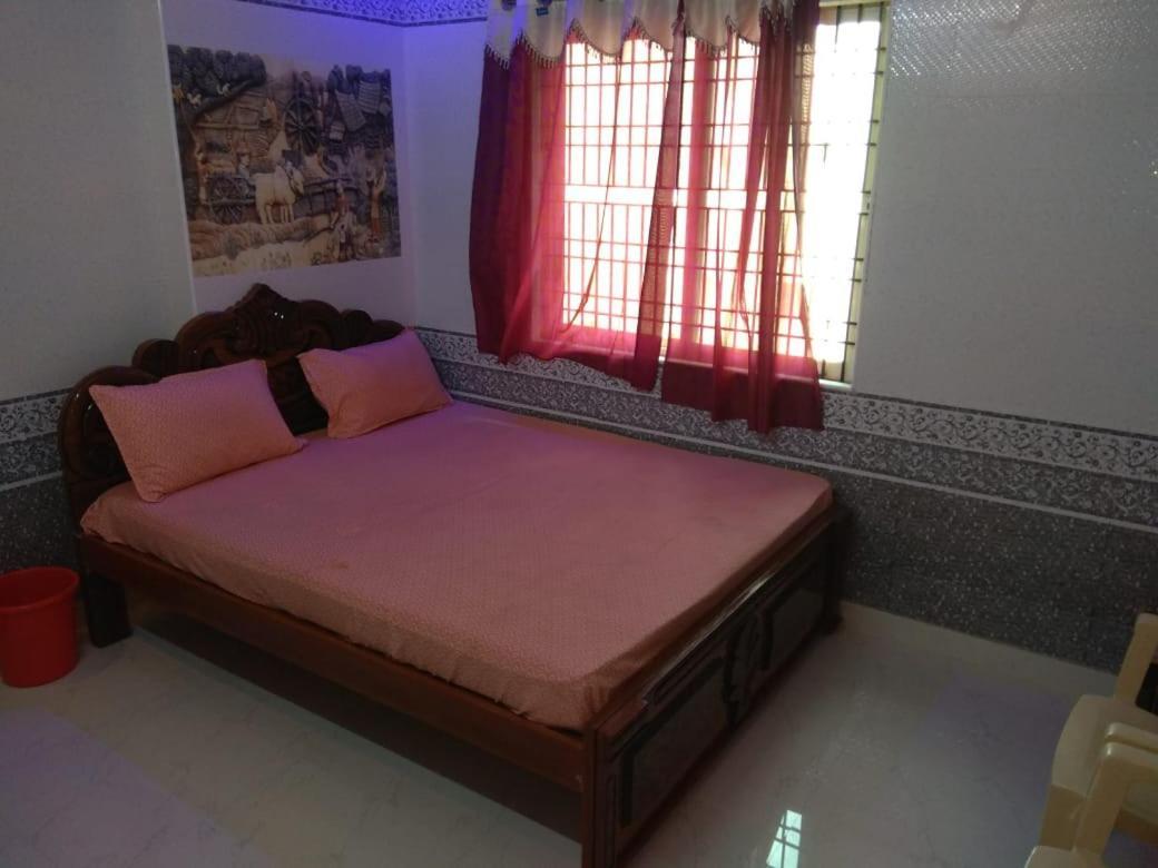 Sri Priya Lodge Dharmapuri Экстерьер фото